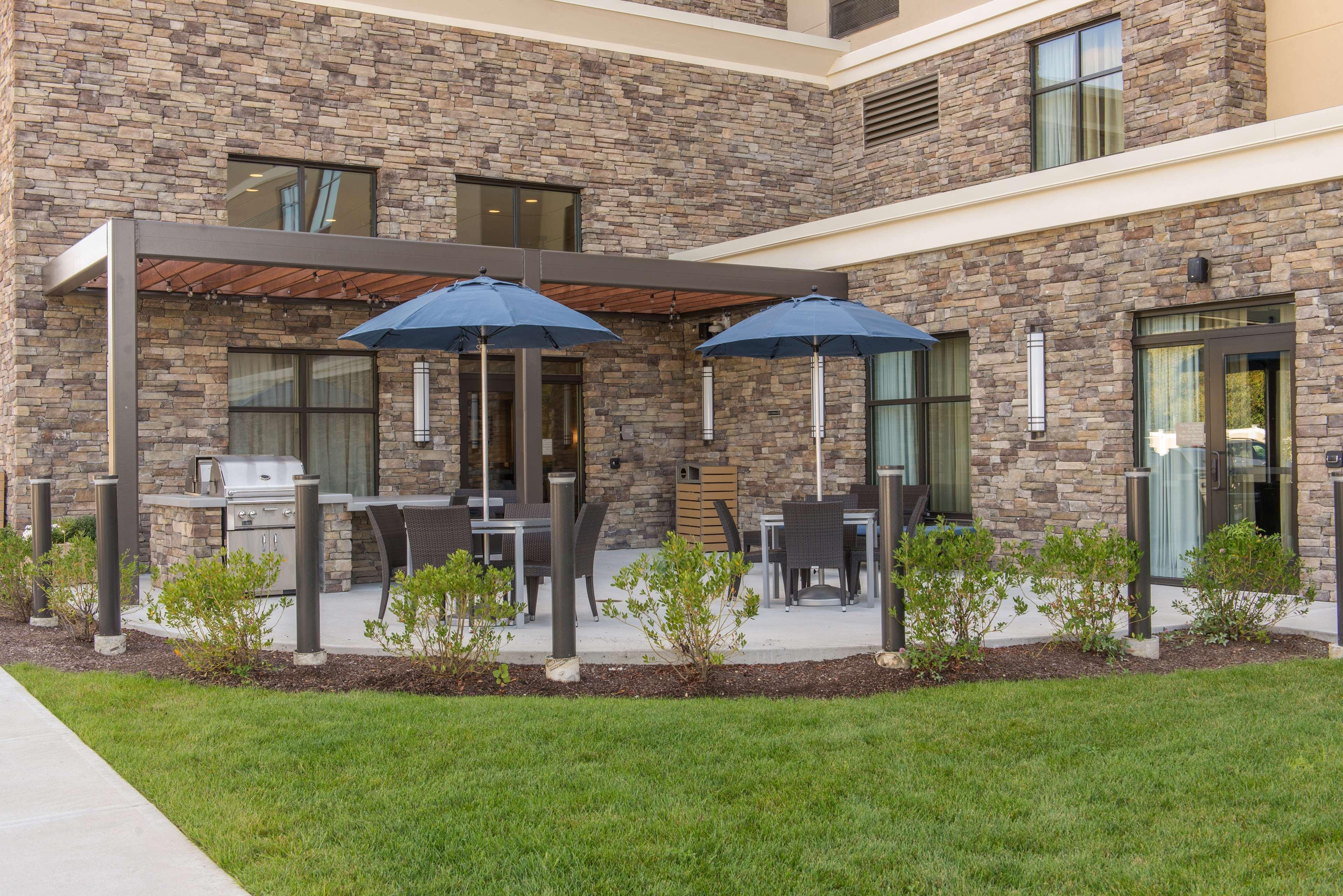 Homewood Suites By Hilton Boston Marlborough Berlin Экстерьер фото