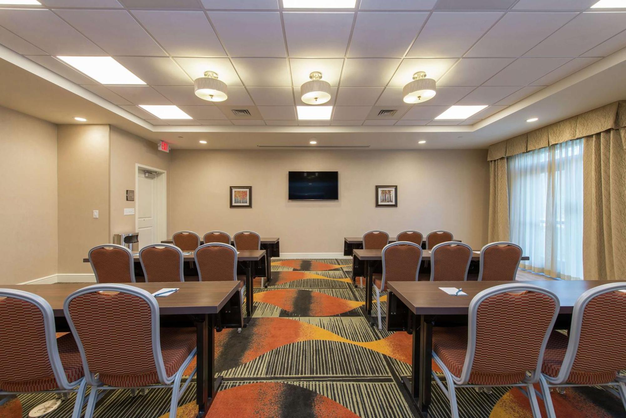 Homewood Suites By Hilton Boston Marlborough Berlin Экстерьер фото
