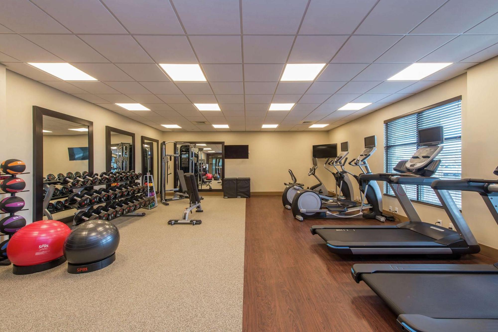Homewood Suites By Hilton Boston Marlborough Berlin Экстерьер фото
