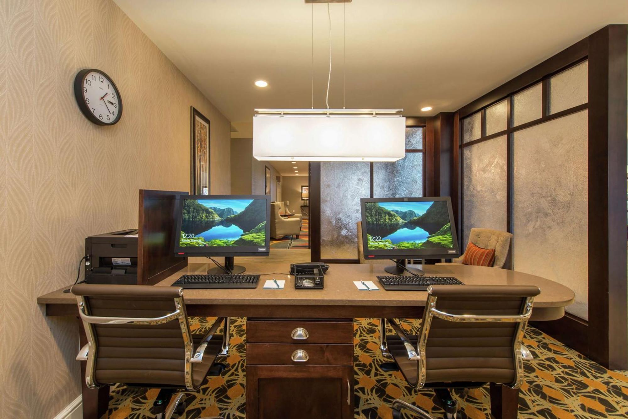 Homewood Suites By Hilton Boston Marlborough Berlin Экстерьер фото